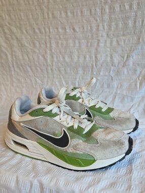Nike Air Max Solo "Chlorophyll" – Men's Size 10 (FV1340-100)